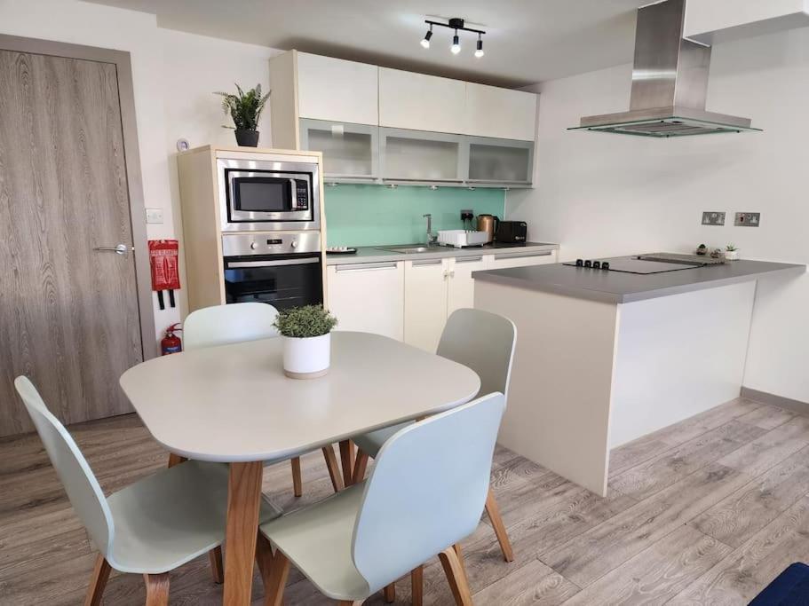 Horizon House, Luxury 2-Bedroom Flat 3 Oxford Bagian luar foto